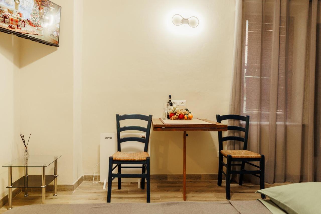 Vintage In The Center Of Apartment *