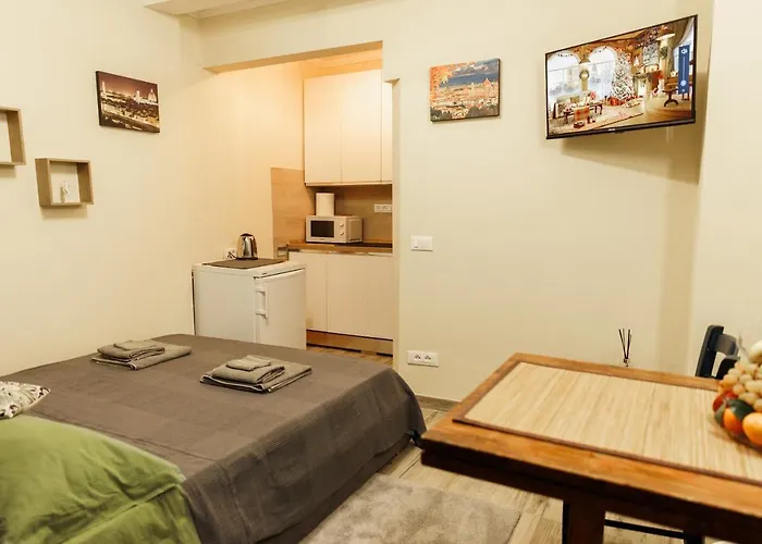 Vintage Apartments In The Center Of Florence